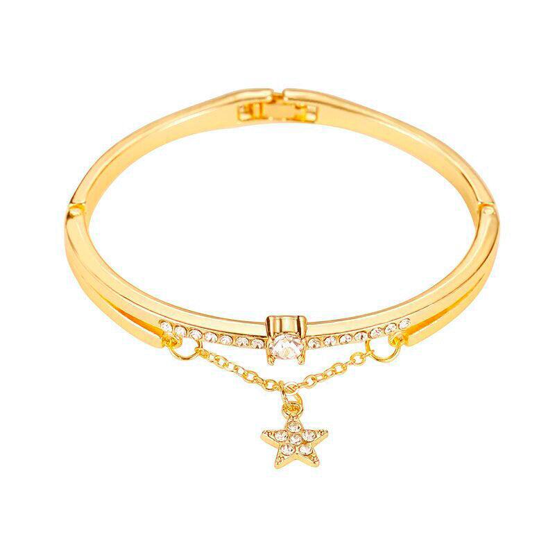 Celestial Star Charm Bracelet – Graceful Luxury with a Playful Sparkle