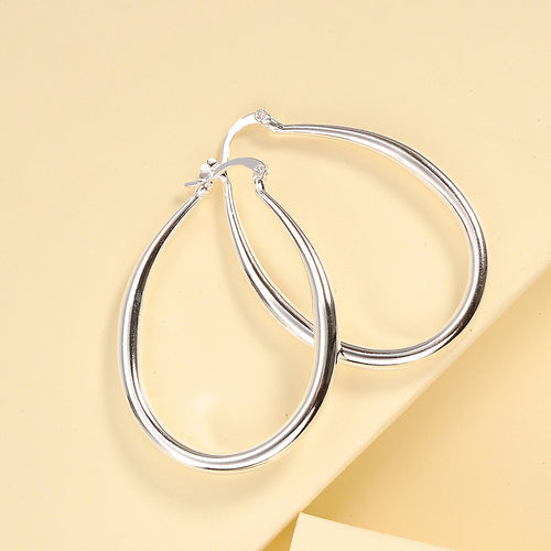 Classic Gold Hoop Earrings – Timeless Elegance, Everyday Luxury