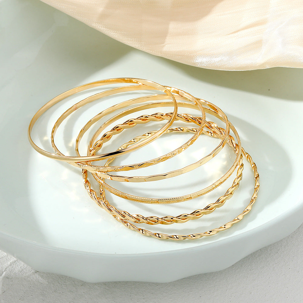 Multi-Layer Gold Bracelet Set – Effortless Stacked Luxury
