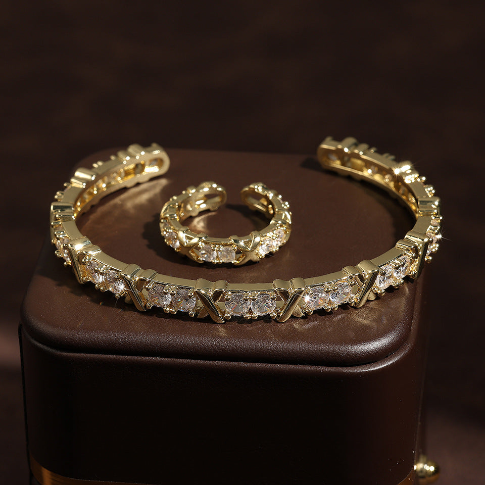 Geometric Crystal Luxe Set – Bold Designer Elegance