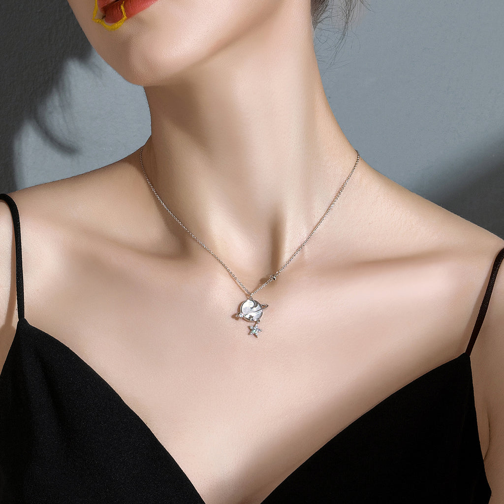 Elvaria Étoile Pendant