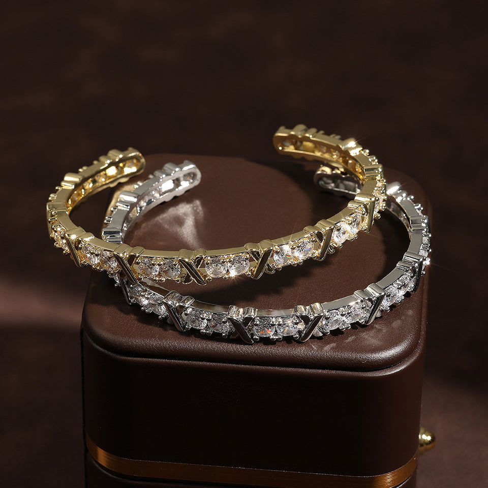 Geometric Crystal Luxe Set – Bold Designer Elegance