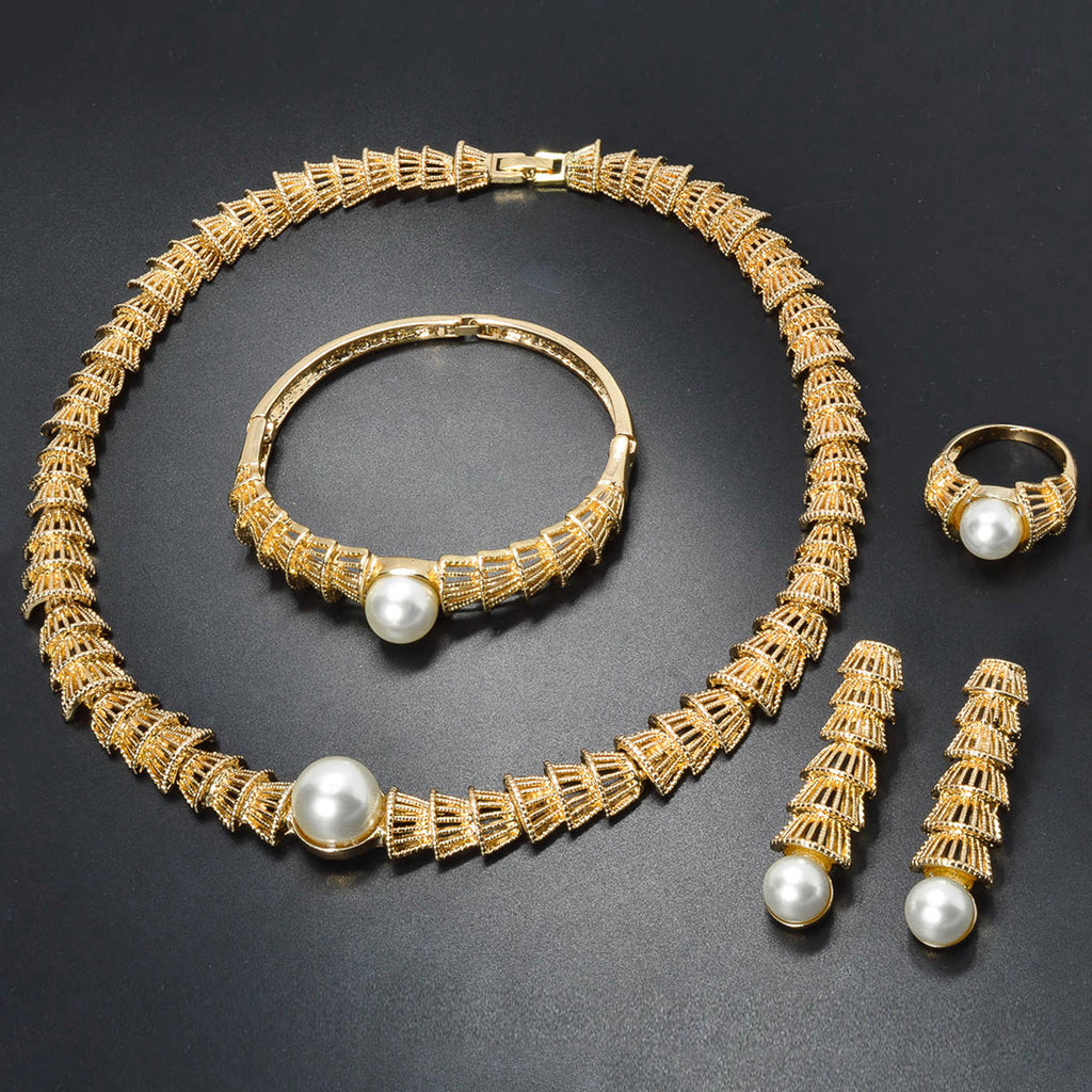 Royal Baroque Pearl Jewelry Set – Vintage Gold Collection
