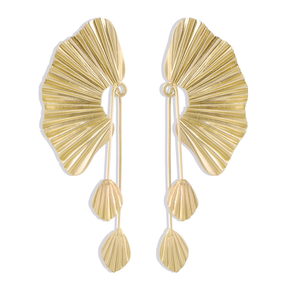 Luxury Fan Drop Earrings – Artistic Elegance in Motion