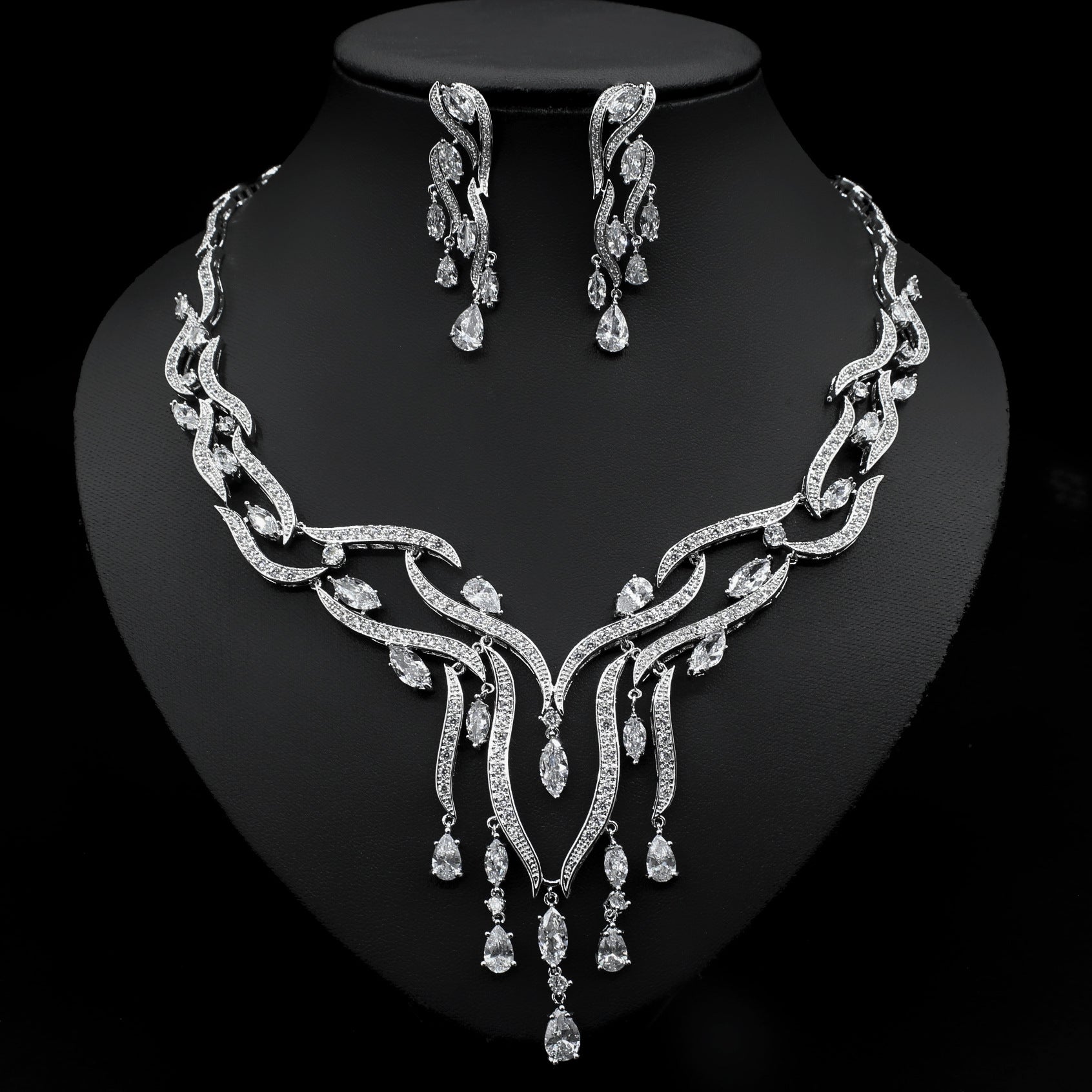 Emerald Crystal Luxury Jewelry Set