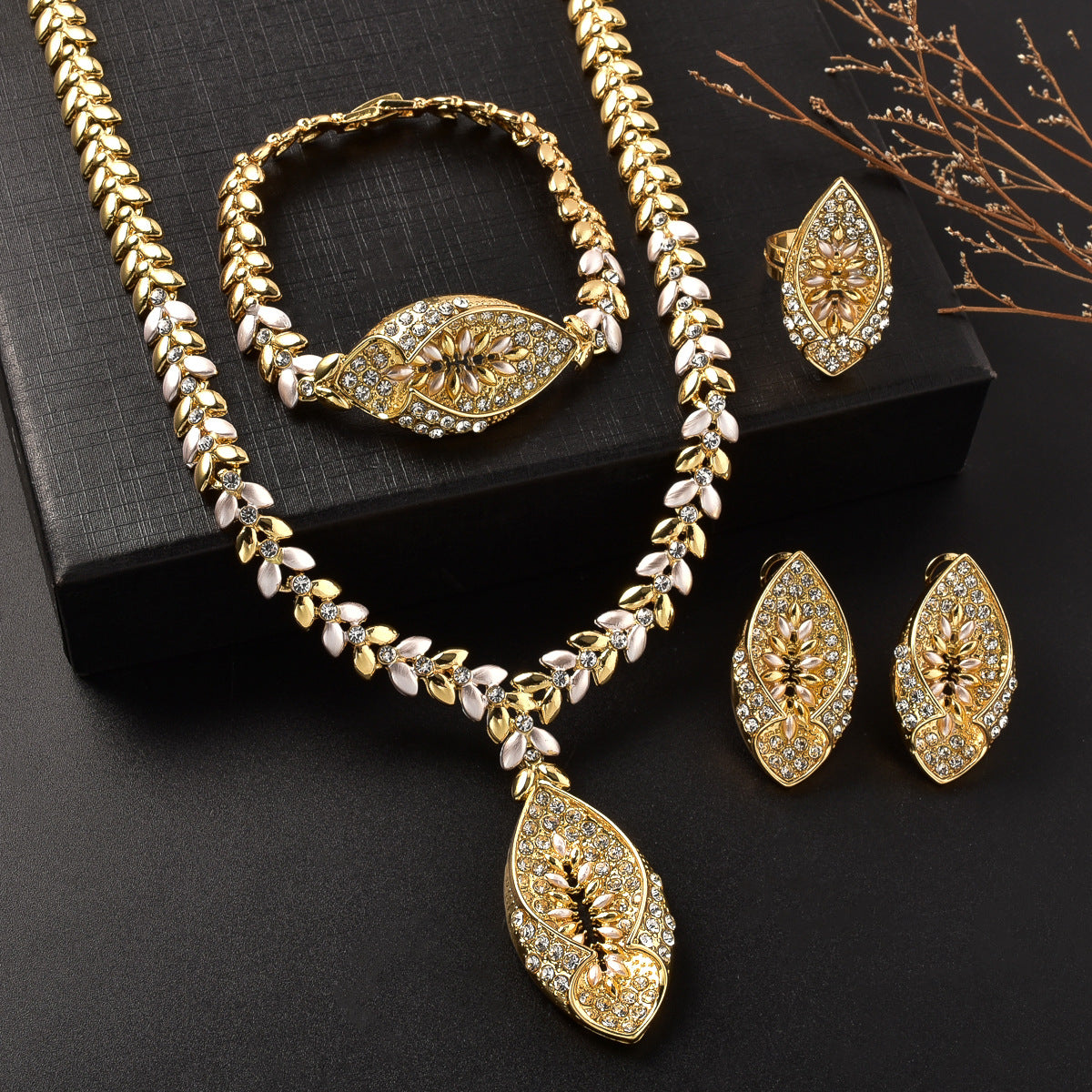 Royal Gold Floral Jewelry Set