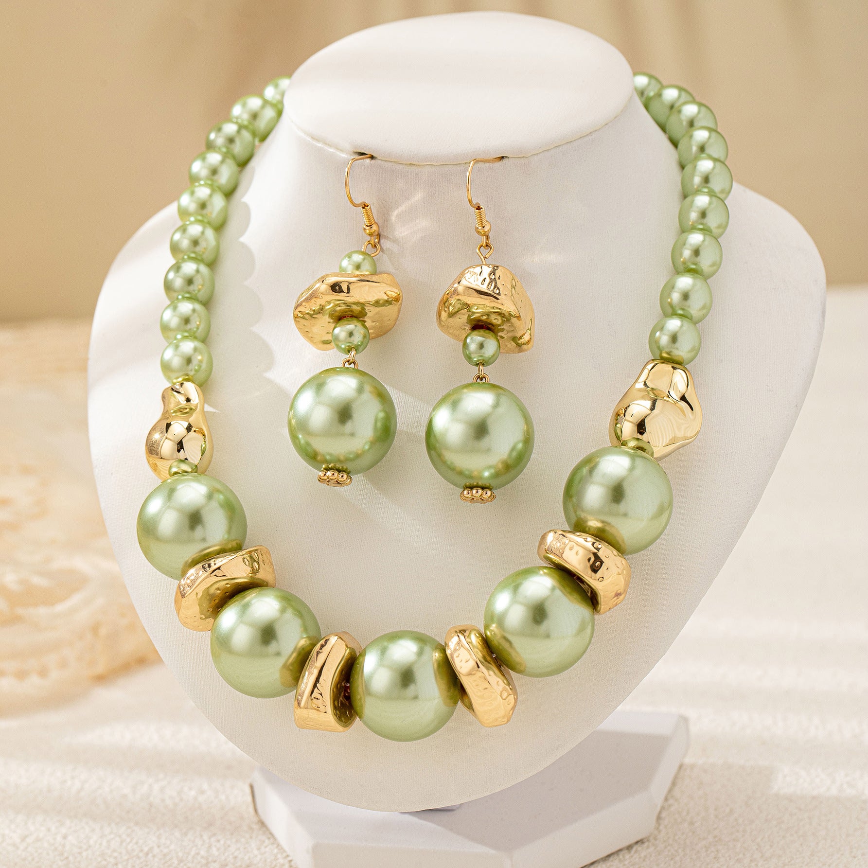 Elegant Pearl-Style Jewelry Set