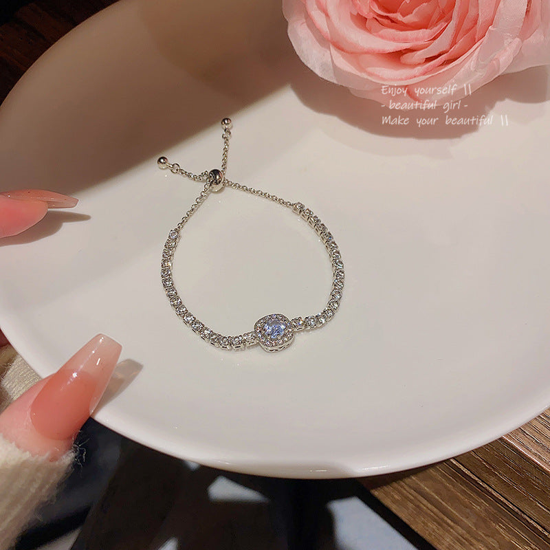 Elegant Halo Crystal Bracelet – Timeless Minimal Luxury