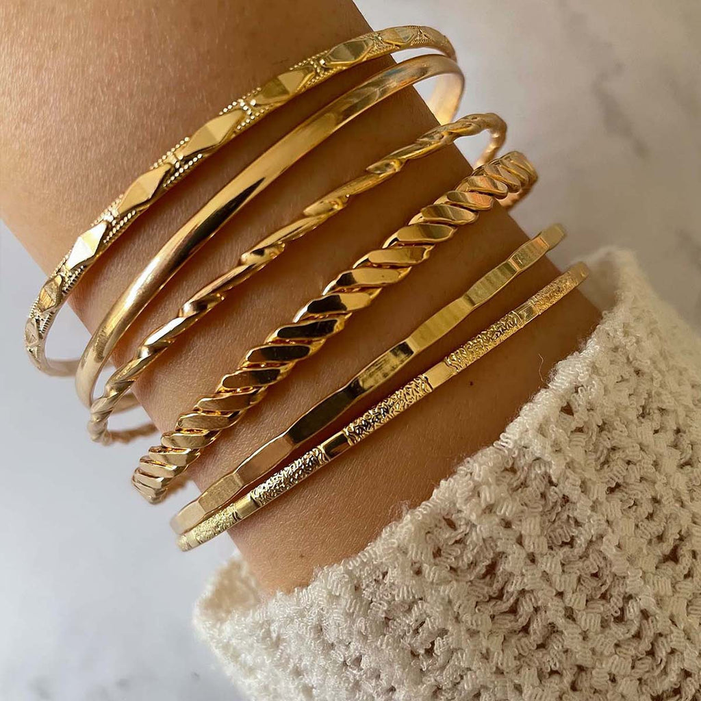Multi-Layer Gold Bracelet Set – Effortless Stacked Luxury