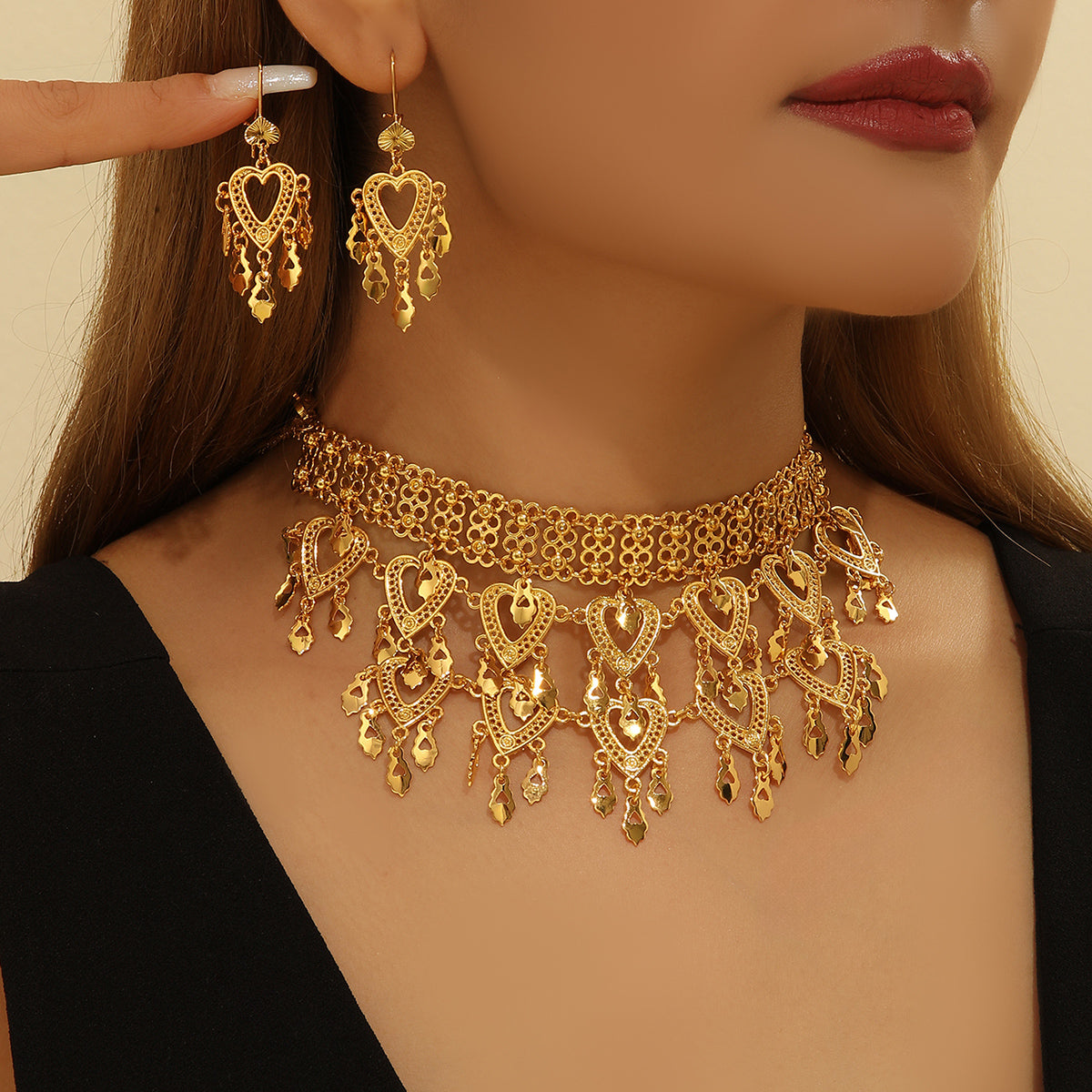 Royal Golden Heart Charm Jewelry Set