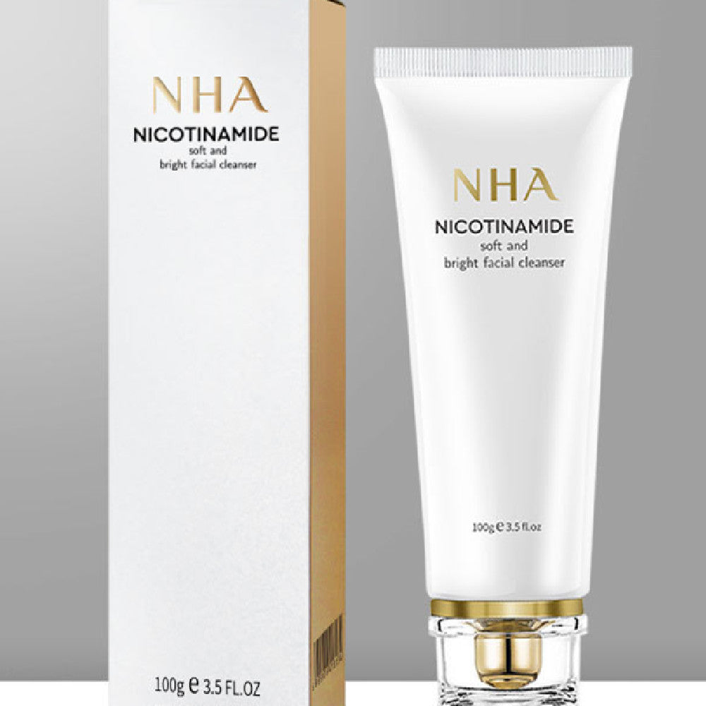 NHA™ Niacinamide HydraBalance Cleanser