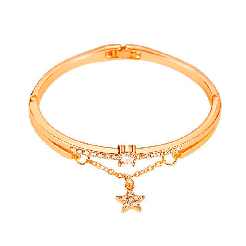 Celestial Star Charm Bracelet – Graceful Luxury with a Playful Sparkle